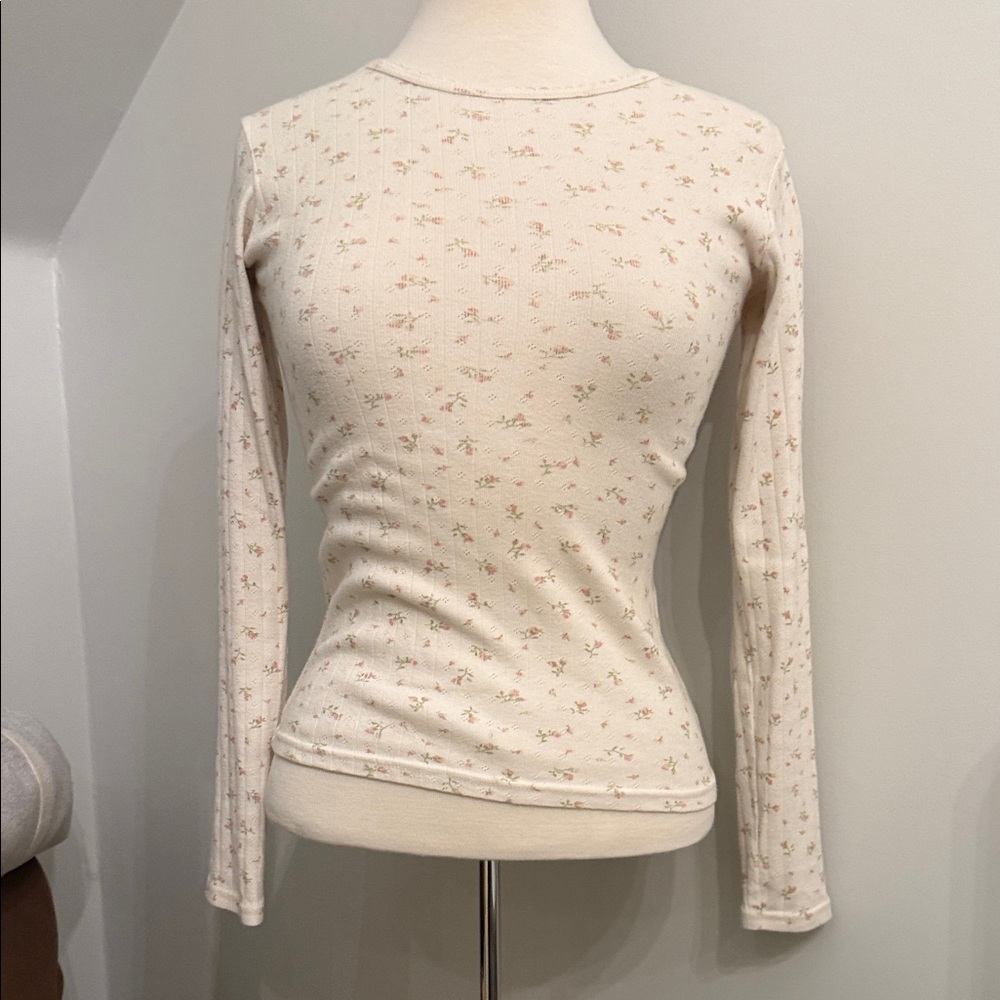 Brandy Melville Cream Floral Long Sleeve Tee